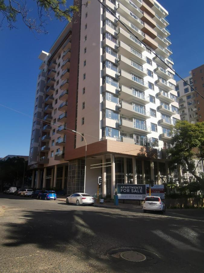 Easy Stay - The Tyrwhitt Rosebank Johannesburg Exterior photo